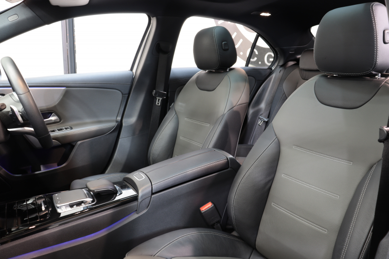 メルセデスベンツ Aクラス A250 4MATIC ｾﾀﾞﾝ AMGﾗｲﾝ ﾚｻﾞｰｴｸｽｸﾙｰｼﾌﾞ&ｱﾄﾞﾊﾞﾝｽﾄﾞ&ﾅﾋﾞｹﾞｰｼｮﾝ&ﾚｰﾀﾞｰｾｰﾌﾃｨPKG　ｷｰﾚｽｺﾞｰ 灰/黒本革 ﾊﾟﾉﾗﾏSR HUD MBUXﾅﾋﾞTV BT音楽 ｱﾄﾞﾊﾞﾝｽﾄﾞｻｳﾝﾄﾞ 360ｶﾒﾗ PTS LEDﾗｲﾄ AMGｴｱﾛ&18AW ﾜｲﾔﾚｽ充電 希少色ﾏｳﾝﾃﾝｸﾞﾚｰ　2年保証