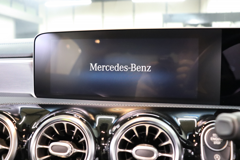 メルセデスベンツ Aクラス A250 4MATIC ｾﾀﾞﾝ AMGﾗｲﾝ ﾚｻﾞｰｴｸｽｸﾙｰｼﾌﾞ&ｱﾄﾞﾊﾞﾝｽﾄﾞ&ﾅﾋﾞｹﾞｰｼｮﾝ&ﾚｰﾀﾞｰｾｰﾌﾃｨPKG　ｷｰﾚｽｺﾞｰ 灰/黒本革 ﾊﾟﾉﾗﾏSR HUD MBUXﾅﾋﾞTV BT音楽 ｱﾄﾞﾊﾞﾝｽﾄﾞｻｳﾝﾄﾞ 360ｶﾒﾗ PTS LEDﾗｲﾄ AMGｴｱﾛ&18AW ﾜｲﾔﾚｽ充電 希少色ﾏｳﾝﾃﾝｸﾞﾚｰ　2年保証