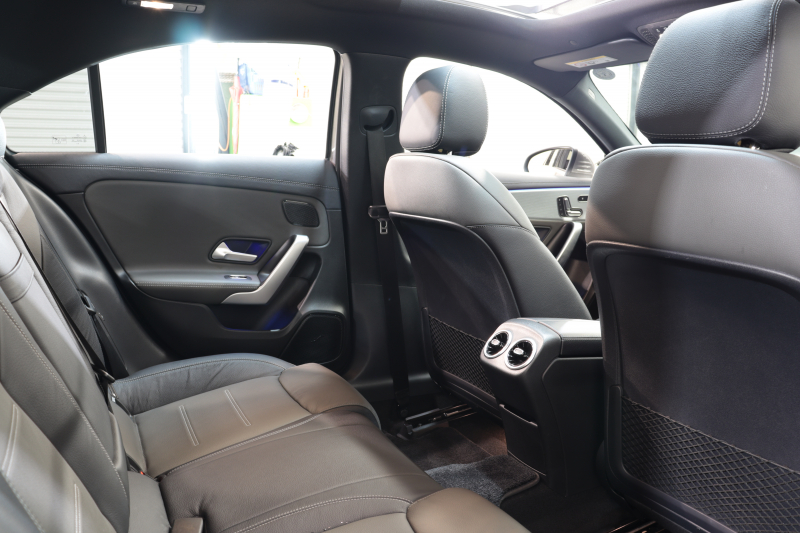 メルセデスベンツ Aクラス A250 4MATIC ｾﾀﾞﾝ AMGﾗｲﾝ ﾚｻﾞｰｴｸｽｸﾙｰｼﾌﾞ&ｱﾄﾞﾊﾞﾝｽﾄﾞ&ﾅﾋﾞｹﾞｰｼｮﾝ&ﾚｰﾀﾞｰｾｰﾌﾃｨPKG　ｷｰﾚｽｺﾞｰ 灰/黒本革 ﾊﾟﾉﾗﾏSR HUD MBUXﾅﾋﾞTV BT音楽 ｱﾄﾞﾊﾞﾝｽﾄﾞｻｳﾝﾄﾞ 360ｶﾒﾗ PTS LEDﾗｲﾄ AMGｴｱﾛ&18AW ﾜｲﾔﾚｽ充電 希少色ﾏｳﾝﾃﾝｸﾞﾚｰ　2年保証
