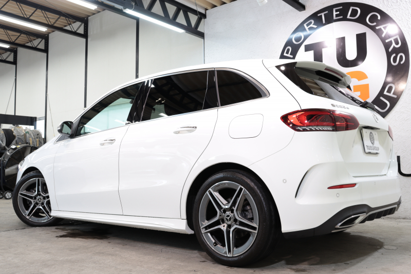 メルセデスベンツ Bクラス B200d AMGﾗｲﾝ ﾚｻﾞｰｴｸｽｸﾙｰｼﾌﾞ&ﾅﾋﾞｹﾞｰｼｮﾝ&ﾚｰﾀﾞｰｾｰﾌﾃｨPKG　ｷｰﾚｽｺﾞｰ 灰/黒本革 MBUXﾅﾋﾞTV BT音楽 Bｶﾒﾗ 自動Rｹﾞｰﾄ ﾊﾝｽﾞﾌﾘｰA AMGｴｱﾛ&18AW ﾜｲﾔﾚｽ充電 8AT　2年保証