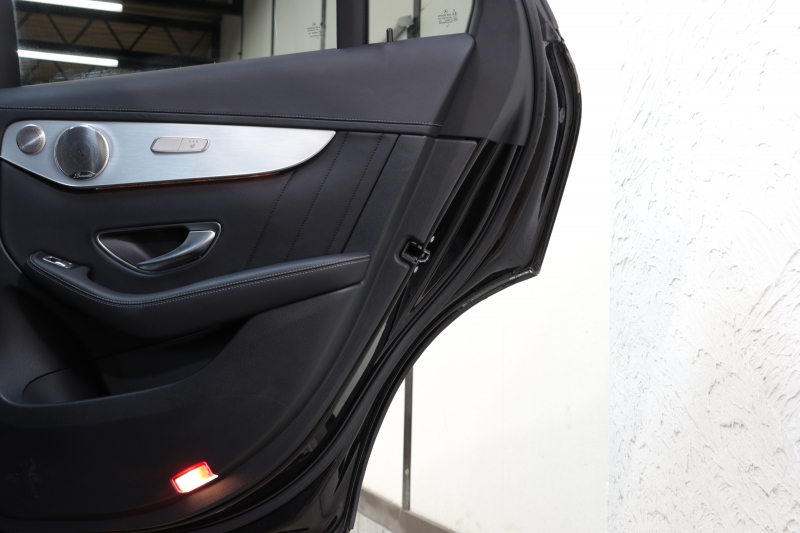メルセデスベンツ GLC GLC250 4MATIC ｽﾎﾟｰﾂ 本革仕様 ｷｰﾚｽｺﾞｰ 黒本革 ﾊﾟﾉﾗﾏSR HDDﾅﾋﾞTV BT音楽 ﾌﾞﾙﾒｽﾀｰ 360ｶﾒﾗ PTS LEDﾗｲﾄ ﾊﾝｽﾞﾌﾘｰA AMGｴｱﾛ&19AW ﾀﾞｲﾅﾐｯｸｾﾚｸﾄ 9AT　2年保証