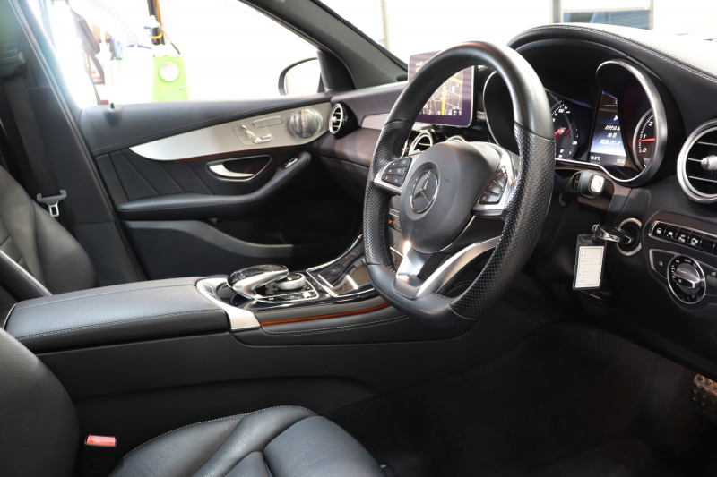 メルセデスベンツ GLC GLC250 4MATIC ｽﾎﾟｰﾂ 本革仕様 ｷｰﾚｽｺﾞｰ 黒本革 ﾊﾟﾉﾗﾏSR HDDﾅﾋﾞTV BT音楽 ﾌﾞﾙﾒｽﾀｰ 360ｶﾒﾗ PTS LEDﾗｲﾄ ﾊﾝｽﾞﾌﾘｰA AMGｴｱﾛ&19AW ﾀﾞｲﾅﾐｯｸｾﾚｸﾄ 9AT　2年保証