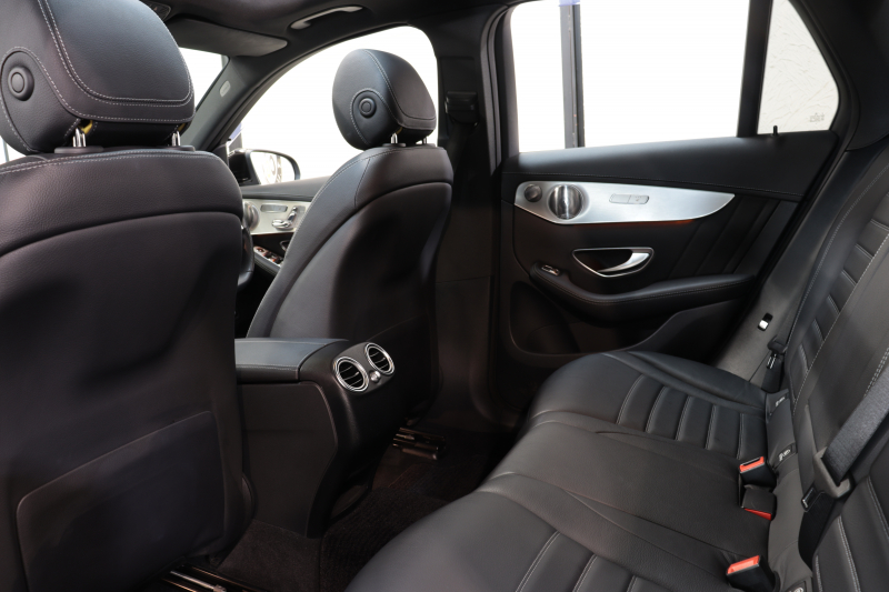 メルセデスベンツ GLC GLC250 4MATIC ｽﾎﾟｰﾂ 本革仕様 ｷｰﾚｽｺﾞｰ 黒本革 ﾊﾟﾉﾗﾏSR HDDﾅﾋﾞTV BT音楽 ﾌﾞﾙﾒｽﾀｰ 360ｶﾒﾗ PTS LEDﾗｲﾄ ﾊﾝｽﾞﾌﾘｰA AMGｴｱﾛ&19AW ﾀﾞｲﾅﾐｯｸｾﾚｸﾄ 9AT　2年保証