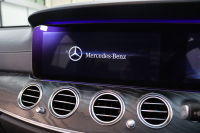 メルセデスベンツ Eクラス E220d AVG AMGﾗｲﾝ ﾚｰﾀﾞｰｾｰﾌﾃｨPKG　中期 NEWｽﾃｱﾘﾝｸﾞ MEｺﾈｸﾄ ｷｰﾚｽｺﾞｰ 黒本革 ｼｰﾄﾋｰﾀｰ ﾊﾟﾉﾗﾏSR  HDDﾅﾋﾞTV ｽﾏﾎ連携  360ｶﾒﾗ PTS LEDﾗｲﾄ  AMGｴｱﾛ&19AW ﾀﾞｲﾅﾐｯｸｾﾚｸﾄ 9AT　2年保証