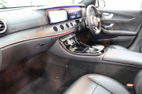 メルセデスベンツ Eクラス E220d AVG AMGﾗｲﾝ ﾚｰﾀﾞｰｾｰﾌﾃｨPKG　中期 NEWｽﾃｱﾘﾝｸﾞ MEｺﾈｸﾄ ｷｰﾚｽｺﾞｰ 黒本革 ｼｰﾄﾋｰﾀｰ ﾊﾟﾉﾗﾏSR  HDDﾅﾋﾞTV ｽﾏﾎ連携  360ｶﾒﾗ PTS LEDﾗｲﾄ  AMGｴｱﾛ&19AW ﾀﾞｲﾅﾐｯｸｾﾚｸﾄ 9AT　2年保証