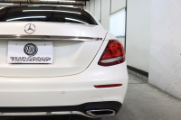 メルセデスベンツ Eクラス E220d AVG AMGﾗｲﾝ ﾚｰﾀﾞｰｾｰﾌﾃｨPKG　中期 NEWｽﾃｱﾘﾝｸﾞ MEｺﾈｸﾄ ｷｰﾚｽｺﾞｰ 黒本革 ｼｰﾄﾋｰﾀｰ ﾊﾟﾉﾗﾏSR  HDDﾅﾋﾞTV ｽﾏﾎ連携  360ｶﾒﾗ PTS LEDﾗｲﾄ  AMGｴｱﾛ&19AW ﾀﾞｲﾅﾐｯｸｾﾚｸﾄ 9AT　2年保証