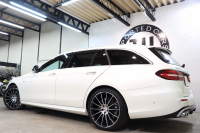 AMG Eクラス E53ｽﾃｰｼｮﾝﾜｺﾞﾝ 4MATIC+ ｴｸｽｸﾙｰｼﾌﾞ&ﾚｰﾀﾞｰｾｰﾌﾃｨPKG　後期 ISG搭載 1ｵｰﾅｰ ｷｰﾚｽｺﾞｰ 黒本革 ﾊﾟﾉﾗﾏSR ﾍﾞﾝﾁﾚｰﾀｰ HUD MBUXﾅﾋﾞTV ｽﾏﾎ連携 ﾌﾞﾙﾒｽﾀｰ 360ｶﾒﾗ PTS LEDﾗｲﾄ 自動Rｹﾞｰﾄ AMG専用装備&ﾁｭｰﾆﾝｸﾞ ｸﾛｰｼﾞﾝｸﾞｻﾎﾟｰﾄ 9AT　2年保証