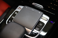 メルセデスベンツ Aクラス A180ｽﾀｲﾙ AMGﾗｲﾝ AMGﾚｻﾞｰｴｸｽｸﾙｰｼﾌﾞ&ﾚｰﾀﾞｰｾｰﾌﾃｨPKG　MEｺﾈｸﾄ ｷｰﾚｽｺﾞｰ 赤/黒本革 ｼｰﾄﾋｰﾀｰ MBUXﾅﾋﾞTV BT音楽 Bｶﾒﾗ PTS LEDﾗｲﾄ AMGｴｱﾛ&18AW ﾜｲﾔﾚｽ充電　2年保証【期間限定在庫】