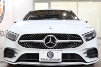 メルセデスベンツ Aクラス A180ｽﾀｲﾙ AMGﾗｲﾝ AMGﾚｻﾞｰｴｸｽｸﾙｰｼﾌﾞ&ﾚｰﾀﾞｰｾｰﾌﾃｨPKG　MEｺﾈｸﾄ ｷｰﾚｽｺﾞｰ 赤/黒本革 ｼｰﾄﾋｰﾀｰ MBUXﾅﾋﾞTV BT音楽 Bｶﾒﾗ PTS LEDﾗｲﾄ AMGｴｱﾛ&18AW ﾜｲﾔﾚｽ充電　2年保証【期間限定在庫】