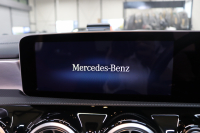 メルセデスベンツ Aクラス A180ｽﾀｲﾙ AMGﾗｲﾝ AMGﾚｻﾞｰｴｸｽｸﾙｰｼﾌﾞ&ﾚｰﾀﾞｰｾｰﾌﾃｨPKG　MEｺﾈｸﾄ ｷｰﾚｽｺﾞｰ 赤/黒本革 ｼｰﾄﾋｰﾀｰ MBUXﾅﾋﾞTV BT音楽 Bｶﾒﾗ PTS LEDﾗｲﾄ AMGｴｱﾛ&18AW ﾜｲﾔﾚｽ充電　2年保証【期間限定在庫】