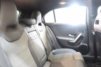 メルセデスベンツ Aクラス A180ｽﾀｲﾙ AMGﾗｲﾝ AMGﾚｻﾞｰｴｸｽｸﾙｰｼﾌﾞ&ｱﾄﾞﾊﾞﾝｽﾄﾞ&ﾚｰﾀﾞｰｾｰﾌﾃｨPKG　ｷｰﾚｽｺﾞｰ 灰/黒本革 ﾊﾟﾉﾗﾏSR ﾍｯﾄﾞｱｯﾌﾟD MBUXﾅﾋﾞTV ｽﾏﾎ連携 ｱﾄﾞﾊﾞﾝｽﾄﾞｻｳﾝﾄﾞ 360ｶﾒﾗ PTS LEDﾗｲﾄ AMGｴｱﾛ&18AW 7AT　2年保証