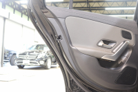 メルセデスベンツ Aクラス A180ｽﾀｲﾙ AMGﾗｲﾝ AMGﾚｻﾞｰｴｸｽｸﾙｰｼﾌﾞ&ｱﾄﾞﾊﾞﾝｽﾄﾞ&ﾚｰﾀﾞｰｾｰﾌﾃｨPKG　ｷｰﾚｽｺﾞｰ 灰/黒本革 ﾊﾟﾉﾗﾏSR ﾍｯﾄﾞｱｯﾌﾟD MBUXﾅﾋﾞTV ｽﾏﾎ連携 ｱﾄﾞﾊﾞﾝｽﾄﾞｻｳﾝﾄﾞ 360ｶﾒﾗ PTS LEDﾗｲﾄ AMGｴｱﾛ&18AW 7AT　2年保証