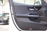 メルセデスベンツ Cクラス C200ｽﾃｰｼｮﾝﾜｺﾞﾝ AVG AMGﾗｲﾝ ﾚｻﾞｰｴｸｽｸﾙｰｼﾌﾞ&ﾍﾞｰｼｯｸ&ﾚｰﾀﾞｰｾｰﾌﾃｨPKG　ISG搭載 1ｵｰﾅｰ ｷｰﾚｽｺﾞｰ 黒本革 ﾊﾟﾉﾗﾏSR ﾍｯﾄﾞｱｯﾌﾟD MBUXﾅﾋﾞTV&ARﾅﾋﾞ ｽﾏﾎ連携 360ｶﾒﾗ PTS LEDﾗｲﾄ自動Rｹﾞｰﾄ AMGｴｱﾛ&18AW ﾘｱｱｸｽﾙｽﾃｱﾘﾝｸﾞ 9AT　2年保証