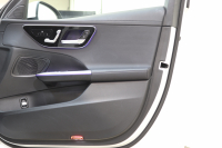 メルセデスベンツ Cクラス C200ｽﾃｰｼｮﾝﾜｺﾞﾝ AVG AMGﾗｲﾝ ﾚｻﾞｰｴｸｽｸﾙｰｼﾌﾞ&ﾍﾞｰｼｯｸ&ﾚｰﾀﾞｰｾｰﾌﾃｨPKG　ISG搭載 1ｵｰﾅｰ ｷｰﾚｽｺﾞｰ 黒本革 ﾊﾟﾉﾗﾏSR ﾍｯﾄﾞｱｯﾌﾟD MBUXﾅﾋﾞTV&ARﾅﾋﾞ ｽﾏﾎ連携 360ｶﾒﾗ PTS LEDﾗｲﾄ自動Rｹﾞｰﾄ AMGｴｱﾛ&18AW ﾘｱｱｸｽﾙｽﾃｱﾘﾝｸﾞ 9AT　2年保証