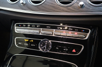 メルセデスベンツ Eクラス E250 AVG ｽﾎﾟｰﾂ ﾚｻﾞｰ&ﾚｰﾀﾞｰｾｰﾌﾃｨPKG　1ｵｰﾅｰ ｷｰﾚｽｺﾞｰ 黒本革 HDDﾅﾋﾞTV ｽﾏﾎ連携 ﾌﾞﾙﾒｽﾀｰ 360ｶﾒﾗ PTS LEDﾗｲﾄ 自動ﾄﾗﾝｸ ﾊﾝｽﾞﾌﾘｰA AMGｴｱﾛ&19AW ﾀﾞｲﾅﾐｯｸS 9AT　2年保証