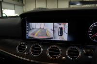 メルセデスベンツ Eクラス E200 AVG ｽﾎﾟｰﾂ ﾚｻﾞｰ&ﾚｰﾀﾞｰｾｰﾌﾃｨPKG　ｷｰﾚｽｺﾞｰ 黒本革 HDDﾅﾋﾞTV&ｷｬﾝｾﾗｰ ｽﾏﾎ連携 ﾌﾞﾙﾒｽﾀｰ 360ｶﾒﾗ PTS LEDﾗｲﾄ 自動ﾄﾗﾝｸ AMGｴｱﾛ&19AW ﾀﾞｲﾅﾐｯｸS 9AT　2年保証