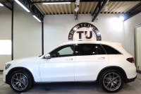 メルセデスベンツ GLC GLC300 4MATIC AMGﾗｲﾝ ﾚｻﾞｰｴｸｽｸﾙｰｼﾌﾞ&ﾚｰﾀﾞｰｾｰﾌﾃｨPKG　後期 ｷｰﾚｽｺﾞｰ 黒本革 ﾍﾞﾝﾁﾚｰﾀｰ ﾊﾟﾉﾗﾏSR ﾍｯﾄﾞｱｯﾌﾟD MBUXﾅﾋﾞTV BT音楽 ﾌﾞﾙﾒｽﾀｰ 360ｶﾒﾗ PTS LEDﾗｲﾄ 自動Rｹﾞｰﾄ ﾊﾝｽﾞﾌﾘｰA AMGｴｱﾛ&20AW ｴｱｻｽ 9AT　2年保証