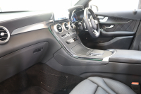 メルセデスベンツ GLC GLC300 4MATIC AMGﾗｲﾝ ﾚｻﾞｰｴｸｽｸﾙｰｼﾌﾞ&ﾚｰﾀﾞｰｾｰﾌﾃｨPKG　後期 ｷｰﾚｽｺﾞｰ 黒本革 ﾍﾞﾝﾁﾚｰﾀｰ ﾊﾟﾉﾗﾏSR ﾍｯﾄﾞｱｯﾌﾟD MBUXﾅﾋﾞTV BT音楽 ﾌﾞﾙﾒｽﾀｰ 360ｶﾒﾗ PTS LEDﾗｲﾄ 自動Rｹﾞｰﾄ ﾊﾝｽﾞﾌﾘｰA AMGｴｱﾛ&20AW ｴｱｻｽ 9AT　2年保証