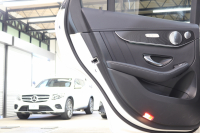 メルセデスベンツ GLC GLC300 4MATIC AMGﾗｲﾝ ﾚｻﾞｰｴｸｽｸﾙｰｼﾌﾞ&ﾚｰﾀﾞｰｾｰﾌﾃｨPKG　後期 ｷｰﾚｽｺﾞｰ 黒本革 ﾍﾞﾝﾁﾚｰﾀｰ ﾊﾟﾉﾗﾏSR ﾍｯﾄﾞｱｯﾌﾟD MBUXﾅﾋﾞTV BT音楽 ﾌﾞﾙﾒｽﾀｰ 360ｶﾒﾗ PTS LEDﾗｲﾄ 自動Rｹﾞｰﾄ ﾊﾝｽﾞﾌﾘｰA AMGｴｱﾛ&20AW ｴｱｻｽ 9AT　2年保証