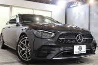 メルセデスベンツ Eクラス E200ｽﾎﾟｰﾂ AMGﾗｲﾝｲﾝﾃﾘｱ&ｴｸｽｸﾙｰｼﾌﾞ&ﾚｰﾀﾞｰｾｰﾌﾃｨPKG　BSG搭載 後期 ｷｰﾚｽｺﾞｰ 黒本革 ﾍｯﾄﾞｱｯﾌﾟD MBUXﾅﾋﾞTV ｽﾏﾎ連携 ﾌﾞﾙﾒｽﾀｰ 360ｶﾒﾗ PTS LEDﾗｲﾄ 自動ﾄﾗﾝｸ AMGｴｱﾛ&19AW 9AT　2年保証