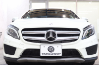 メルセデスベンツ GLA GLA250 4MATIC ｽﾎﾟｰﾂ ﾚｰﾀﾞｰｾｰﾌﾃｨPKG　中期 ｷｰﾚｽｺﾞｰ ﾚｻﾞｰDINAMICAｼｰﾄ ﾊﾟﾉﾗﾏSR HDDﾅﾋﾞTV BT音楽 ﾊﾞｯｸｶﾒﾗ PTS ｷｾﾉﾝﾗｲﾄ 自動Rｹﾞｰﾄ AMGｴｱﾛ&18AW 7AT　2年保証