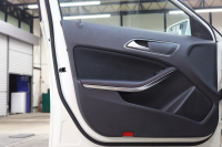 メルセデスベンツ GLA GLA250 4MATIC ｽﾎﾟｰﾂ ﾚｰﾀﾞｰｾｰﾌﾃｨPKG　中期 ｷｰﾚｽｺﾞｰ ﾚｻﾞｰDINAMICAｼｰﾄ ﾊﾟﾉﾗﾏSR HDDﾅﾋﾞTV BT音楽 ﾊﾞｯｸｶﾒﾗ PTS ｷｾﾉﾝﾗｲﾄ 自動Rｹﾞｰﾄ AMGｴｱﾛ&18AW 7AT　2年保証