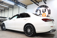 AMG Eクラス E53 4MATIC+ ｴｸｽｸﾙｰｼﾌﾞ&ﾚｰﾀﾞｰｾｰﾌﾃｨPKG　ISG搭載 後期 ｷｰﾚｽｺﾞｰ 黒本革 ﾍﾞﾝﾁﾚｰﾀｰ ﾊﾟﾉﾗﾏSR ﾍｯﾄﾞｱｯﾌﾟD MBUXﾅﾋﾞTV&ARﾅﾋﾞ ｽﾏﾎ連携 ﾌﾞﾙﾒｽﾀｰ 360ｶﾒﾗ PTS LEDﾗｲﾄ 自動ﾄﾗﾝｸ AMG専用装備&ﾁｭｰﾆﾝｸﾞ ﾜｲﾔﾚｽ充電 9AT　2年保証