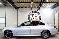 メルセデスベンツ Eクラス E200 AVG AMGﾗｲﾝ ｴｸｽｸﾙｰｼﾌﾞ&ﾚｰﾀﾞｰｾｰﾌﾃｨPKG　中期 BSG搭載 1ｵｰﾅｰ NEWｽﾃｱﾘﾝｸﾞ MEｺﾈｸﾄ ｷｰﾚｽｺﾞｰ 茶本革 全席ｼｰﾄﾋｰﾀｰ HUD HDDﾅﾋﾞTV ｽﾏﾎ連携 ﾌﾞﾙﾒｽﾀｰ 360ｶﾒﾗ PTS LEDﾗｲﾄ 自動ﾄﾗﾝｸ AMGｴｱﾛ&19AW ﾀﾞｲﾅﾐｯｸｾﾚｸﾄ 9AT　2年保証