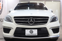 AMG Mクラス ML63 AMG　ｷｰﾚｽｺﾞｰ 黒本革 ﾊﾟﾉﾗﾏSR HDDﾅﾋﾞTV&ｷｬﾝｾﾗｰ BT音楽 harman/kardon ｻｲﾄﾞ&ﾊﾞｯｸｶﾒﾗ PTS ｷｾﾉﾝﾗｲﾄ AMG専用装備&ﾁｭｰﾆﾝｸﾞ 7AT　2年保証