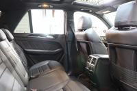 AMG Mクラス ML63 AMG　ｷｰﾚｽｺﾞｰ 黒本革 ﾊﾟﾉﾗﾏSR HDDﾅﾋﾞTV&ｷｬﾝｾﾗｰ BT音楽 harman/kardon ｻｲﾄﾞ&ﾊﾞｯｸｶﾒﾗ PTS ｷｾﾉﾝﾗｲﾄ AMG専用装備&ﾁｭｰﾆﾝｸﾞ 7AT　2年保証