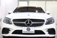 メルセデスベンツ Cクラス C200ｽﾃｰｼｮﾝﾜｺﾞﾝ AVG AMGﾗｲﾝ ﾚｰﾀﾞｰｾｰﾌﾃｨPKG　BSG搭載 後期 ｷｰﾚｽｺﾞｰ 黒革 HDDﾅﾋﾞTV ｽﾏﾎ連携 ﾊﾞｯｸｶﾒﾗ PTS LEDﾗｲﾄ 自動Rｹﾞｰﾄ AMGｴｱﾛ&18AW ｴｱｻｽ ﾀﾞｲﾅﾐｯｸS 9AT　2年保証