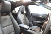 メルセデスベンツ CLAクラス CLA250 AMGﾗｲﾝ AMGｴｸｽｸﾙｰｼﾌﾞ&ﾚｰﾀﾞｰｾｰﾌﾃｨPKG　1ｵｰﾅｰ 黒本革 ﾊﾟﾉﾗﾏSR HDDﾅﾋﾞTV BT音楽 harman/kardon ﾊﾞｯｸｶﾒﾗ PTS ｷｾﾉﾝﾗｲﾄ AMGｴｱﾛ&18AW 7AT　2年保証