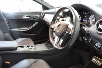 メルセデスベンツ CLAクラス CLA250 AMGﾗｲﾝ AMGｴｸｽｸﾙｰｼﾌﾞ&ﾚｰﾀﾞｰｾｰﾌﾃｨPKG　1ｵｰﾅｰ 黒本革 ﾊﾟﾉﾗﾏSR HDDﾅﾋﾞTV BT音楽 harman/kardon ﾊﾞｯｸｶﾒﾗ PTS ｷｾﾉﾝﾗｲﾄ AMGｴｱﾛ&18AW 7AT　2年保証