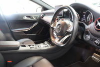 AMG Aクラス A45 4MATIC ﾚｰﾀﾞｰｾｰﾌﾃｨPKG　後期 ｷｰﾚｽｺﾞｰ 黒本革 HDDﾅﾋﾞTV ｽﾏﾎ連携 ﾊﾞｯｸｶﾒﾗ PTS LEDﾗｲﾄ AMG専用装備&ﾁｭｰﾆﾝｸﾞ ﾀﾞｲﾅﾐｯｸS BBS18AW 7AT　2年保証