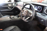 メルセデスベンツ Eクラス E220d AVG ｽﾎﾟｰﾂ ﾚｻﾞｰ&ﾚｰﾀﾞｰｾｰﾌﾃｨPKG　ｷｰﾚｽｺﾞｰ 黒本革 HDDﾅﾋﾞTV ｽﾏﾎ連携 ﾌﾞﾙﾒｽﾀｰ 360ｶﾒﾗ PTS LEDﾗｲﾄ 自動ﾄﾗﾝｸ AMGｴｱﾛ&19AW ﾀﾞｲﾅﾐｯｸS 9AT　2年保証