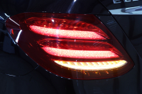 メルセデスベンツ Eクラス E220d AVG ｽﾎﾟｰﾂ ﾚｻﾞｰ&ﾚｰﾀﾞｰｾｰﾌﾃｨPKG　ｷｰﾚｽｺﾞｰ 黒本革 HDDﾅﾋﾞTV ｽﾏﾎ連携 ﾌﾞﾙﾒｽﾀｰ 360ｶﾒﾗ PTS LEDﾗｲﾄ 自動ﾄﾗﾝｸ AMGｴｱﾛ&19AW ﾀﾞｲﾅﾐｯｸS 9AT　2年保証