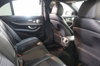 メルセデスベンツ Eクラス E220d AVG ｽﾎﾟｰﾂ ﾚｻﾞｰ&ﾚｰﾀﾞｰｾｰﾌﾃｨPKG　ｷｰﾚｽｺﾞｰ 黒本革 HDDﾅﾋﾞTV ｽﾏﾎ連携 ﾌﾞﾙﾒｽﾀｰ 360ｶﾒﾗ PTS LEDﾗｲﾄ 自動ﾄﾗﾝｸ AMGｴｱﾛ&19AW ﾀﾞｲﾅﾐｯｸS 9AT　2年保証