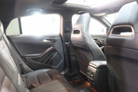 メルセデスベンツ CLAクラス CLA180ｼｭｰﾃｨﾝｸﾞﾌﾞﾚｰｸ ｽﾎﾟｰﾂ AMGﾚｻﾞｰｴｸｽｸﾙｰｼﾌﾞ&ﾚｰﾀﾞｰｾｰﾌﾃｨPKG　後期 ｷｰﾚｽｺﾞｰ 黒本革 ﾊﾟﾉﾗﾏSR HDDﾅﾋﾞTV ｽﾏﾎ連携 harman/kardon ﾊﾞｯｸｶﾒﾗ PTS LEDﾗｲﾄ 自動Rｹﾞｰﾄ ﾊﾝｽﾞﾌﾘｰA AMGｴｱﾛ&18AW　2年保証