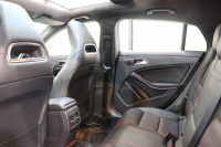 メルセデスベンツ CLAクラス CLA180ｼｭｰﾃｨﾝｸﾞﾌﾞﾚｰｸ ｽﾎﾟｰﾂ AMGﾚｻﾞｰｴｸｽｸﾙｰｼﾌﾞ&ﾚｰﾀﾞｰｾｰﾌﾃｨPKG　後期 ｷｰﾚｽｺﾞｰ 黒本革 ﾊﾟﾉﾗﾏSR HDDﾅﾋﾞTV ｽﾏﾎ連携 harman/kardon ﾊﾞｯｸｶﾒﾗ PTS LEDﾗｲﾄ 自動Rｹﾞｰﾄ ﾊﾝｽﾞﾌﾘｰA AMGｴｱﾛ&18AW　2年保証