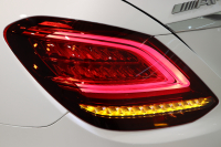 AMG Cクラス C43 4MATIC ﾚｰﾀﾞｰｾｰﾌﾃｨPKG　後期 1ｵｰﾅｰ ｷｰﾚｽｺﾞｰ 黒本革 ﾊﾟﾉﾗﾏSR ﾍｯﾄﾞｱｯﾌﾟD HDDﾅﾋﾞTV ｽﾏﾎ連携 ﾌﾞﾙﾒｽﾀｰ ﾊﾞｯｸｶﾒﾗ PTS LEDﾗｲﾄ 自動ﾄﾗﾝｸ ﾊﾝｽﾞﾌﾘｰA AMG専用装備&ﾁｭｰﾆﾝｸﾞﾀﾞｲﾅﾐｯｸS 9AT　2年保証