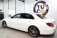 メルセデスベンツ Eクラス E220d AVG ｽﾎﾟｰﾂ ﾚｻﾞｰ&ﾚｰﾀﾞｰｾｰﾌﾃｨPKG　ｷｰﾚｽｺﾞｰ 黒本革 HDDﾅﾋﾞTV ｽﾏﾎ連携 ﾌﾞﾙﾒｽﾀｰ 360ｶﾒﾗ PTS LEDﾗｲﾄ 自動ﾄﾗﾝｸ AMGｴｱﾛ&19AW ﾀﾞｲﾅﾐｯｸS 9AT　2年保証