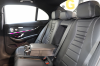 メルセデスベンツ Eクラス E220d AVG ｽﾎﾟｰﾂ ﾚｻﾞｰ&ﾚｰﾀﾞｰｾｰﾌﾃｨPKG　ｷｰﾚｽｺﾞｰ 黒本革 HDDﾅﾋﾞTV ｽﾏﾎ連携 ﾌﾞﾙﾒｽﾀｰ 360ｶﾒﾗ PTS LEDﾗｲﾄ 自動ﾄﾗﾝｸ AMGｴｱﾛ&19AW ﾀﾞｲﾅﾐｯｸS 9AT　2年保証