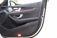 メルセデスベンツ Eクラス E220d AVG ｽﾎﾟｰﾂ ﾚｻﾞｰ&ﾚｰﾀﾞｰｾｰﾌﾃｨPKG　ｷｰﾚｽｺﾞｰ 黒本革 HDDﾅﾋﾞTV ｽﾏﾎ連携 ﾌﾞﾙﾒｽﾀｰ 360ｶﾒﾗ PTS LEDﾗｲﾄ 自動ﾄﾗﾝｸ AMGｴｱﾛ&19AW ﾀﾞｲﾅﾐｯｸS 9AT　2年保証