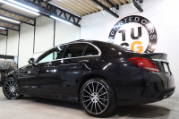 メルセデスベンツ Cクラス C250 ｽﾎﾟｰﾂ ﾚｻﾞｰｴｸｽｸﾙｰｼﾌﾞ&ﾚｰﾀﾞｰｾｰﾌﾃｨPKG　ｷｰﾚｽｺﾞｰ 黒本革 ﾊﾟﾉﾗﾏSR ﾍｯﾄﾞｱｯﾌﾟD HDDﾅﾋﾞTV&ｷｬﾝｾﾗｰ BT音楽 ﾌﾞﾙﾒｽﾀｰ Bｶﾒﾗ PTS LEDﾗｲﾄ 自動ﾄﾗﾝｸ ﾊﾝｽﾞﾌﾘｰA AMGｴｱﾛ&19AW ﾄﾗﾝｸ&Fﾘｯﾌﾟｽﾎﾟｲﾗ- ｴｱｻｽ 7AT　2年保証