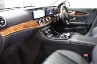 メルセデスベンツ Eクラス E400 4MATIC ｴｸｽｸﾙｰｼﾌﾞ ｴｸｽｸﾙｰｼﾌﾞ&ﾚｰﾀﾞｰｾｰﾌﾃｨPKG　ｷｰﾚｽｺﾞｰ 黒本革 ﾊﾟﾉﾗﾏSR HDDﾅﾋﾞTV ｽﾏﾎ連携 360ｶﾒﾗ PTS LEDﾗｲﾄ 自動Rｹﾞｰﾄ ﾊﾝｽﾞﾌﾘｰA 18AW ｴｱｻｽ ﾀﾞｲﾅﾐｯｸS 9AT　2年保証