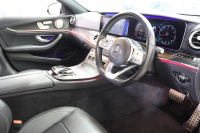 メルセデスベンツ Eクラス E300 AVG ｽﾎﾟｰﾂ ﾚｰﾀﾞｰｾｰﾌﾃｨPKG　中期 NEWｽﾃｱﾘﾝｸﾞ ｷｰﾚｽｺﾞｰ 黒本革 ﾍｯﾄﾞｱｯﾌﾟD HDDﾅﾋﾞTV ｽﾏﾎ連携 360ｶﾒﾗ PTS LEDﾗｲﾄ 自動ﾄﾗﾝｸ ﾊﾝｽﾞﾌﾘｰA AMGｴｱﾛ&19AW ﾀﾞｲﾅﾐｯｸS 9AT　2年保証