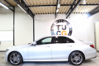 メルセデスベンツ Eクラス E300 AVG ｽﾎﾟｰﾂ ﾚｰﾀﾞｰｾｰﾌﾃｨPKG　中期 NEWｽﾃｱﾘﾝｸﾞ ｷｰﾚｽｺﾞｰ 黒本革 ﾍｯﾄﾞｱｯﾌﾟD HDDﾅﾋﾞTV ｽﾏﾎ連携 360ｶﾒﾗ PTS LEDﾗｲﾄ 自動ﾄﾗﾝｸ ﾊﾝｽﾞﾌﾘｰA AMGｴｱﾛ&19AW ﾀﾞｲﾅﾐｯｸS 9AT　2年保証