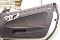 メルセデスベンツ SLKクラス SLK200 ｴｸｽｸﾙｰｼﾌﾞ AMGｽﾎﾟｰﾂ&ﾚｰﾀﾞｰｾｰﾌﾃｨPKG　ｷｰﾚｽｺﾞｰ 黒本革 ﾚｯﾄﾞｶﾗｰｼｰﾄﾍﾞﾙﾄ ｴｱｽｶｰﾌ ﾊﾞﾘｵﾙｰﾌ HDDﾅﾋﾞTV BT音楽 PTS ｷｾﾉﾝﾗｲﾄ AMGｴｱﾛ&18AW ｴｱｶﾞｲﾄﾞ 7AT　2年保証