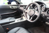 メルセデスベンツ SLKクラス SLK200 ｴｸｽｸﾙｰｼﾌﾞ AMGｽﾎﾟｰﾂ&ﾚｰﾀﾞｰｾｰﾌﾃｨPKG　ｷｰﾚｽｺﾞｰ 黒本革 ﾚｯﾄﾞｶﾗｰｼｰﾄﾍﾞﾙﾄ ｴｱｽｶｰﾌ ﾊﾞﾘｵﾙｰﾌ HDDﾅﾋﾞTV BT音楽 PTS ｷｾﾉﾝﾗｲﾄ AMGｴｱﾛ&18AW ｴｱｶﾞｲﾄﾞ 7AT　2年保証