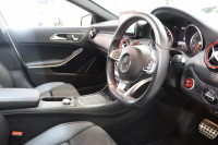 メルセデスベンツ Aクラス A250 ｼｭﾎﾟﾙﾄ 4MATIC ﾚｰﾀﾞｰｾｰﾌﾃｨPKG　後期 ｷｰﾚｽｺﾞｰ ﾚｻﾞｰDINAMICAｼｰﾄ ﾊﾟﾉﾗﾏSR HDDﾅﾋﾞTV ｽﾏﾎ連携 ﾊﾞｯｸｶﾒﾗ PTS LEDﾗｲﾄ AMGｴｱﾛ&18AW SPORT専用ﾁｭｰﾆﾝｸﾞ 7AT　2年保証